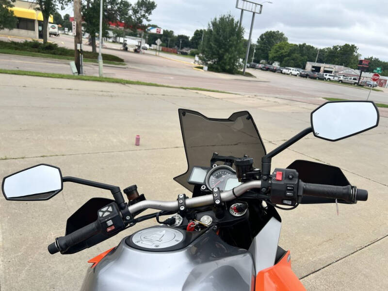 2017 KTM 1290 Super Duke GT