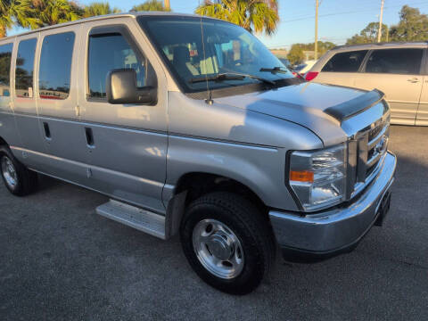 2014 Ford E-Series E-150 XLT
