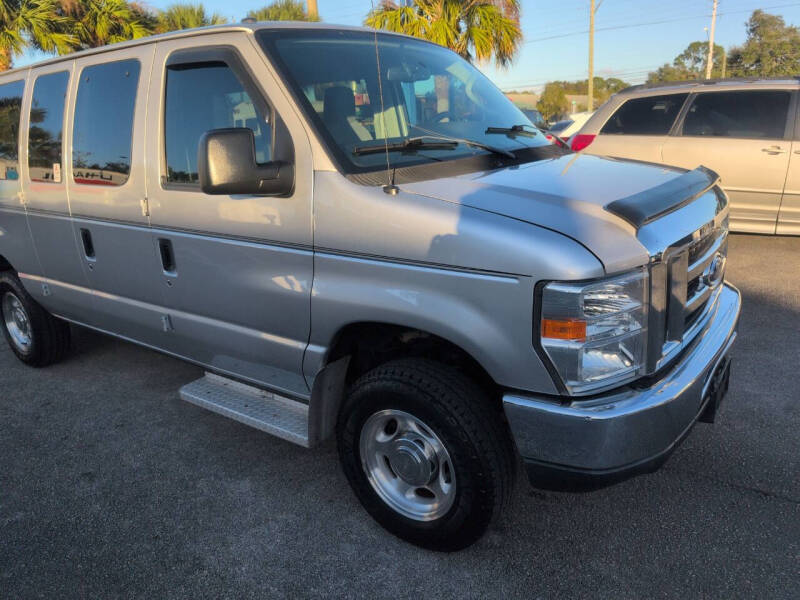 2014 Ford E-Series E-150 XLT