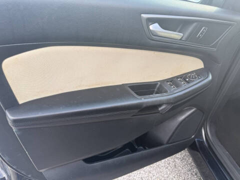 2016 Ford Edge SE