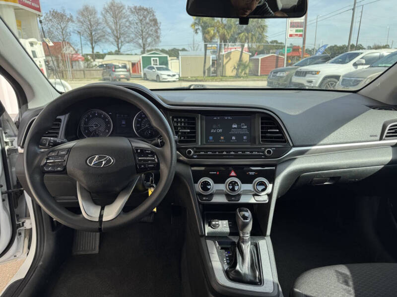 2019 Hyundai Elantra