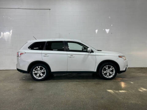 2015 Mitsubishi Outlander SE