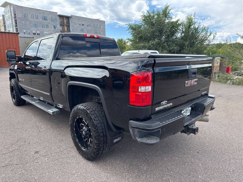 2019 GMC Sierra 2500HD Denali