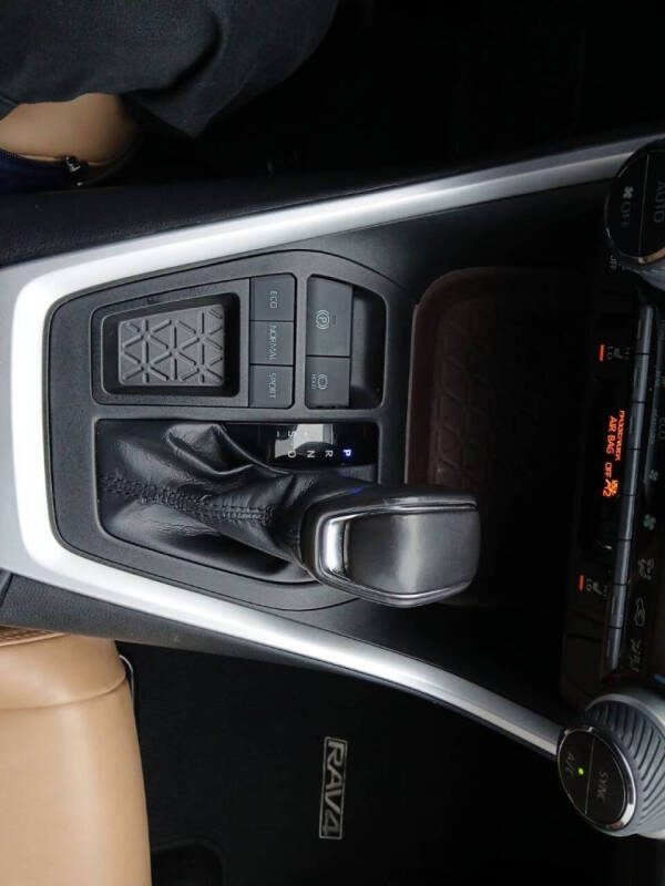 2019 Toyota RAV4 Limited