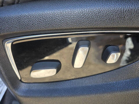 2017 Cadillac Escalade ESV Luxury