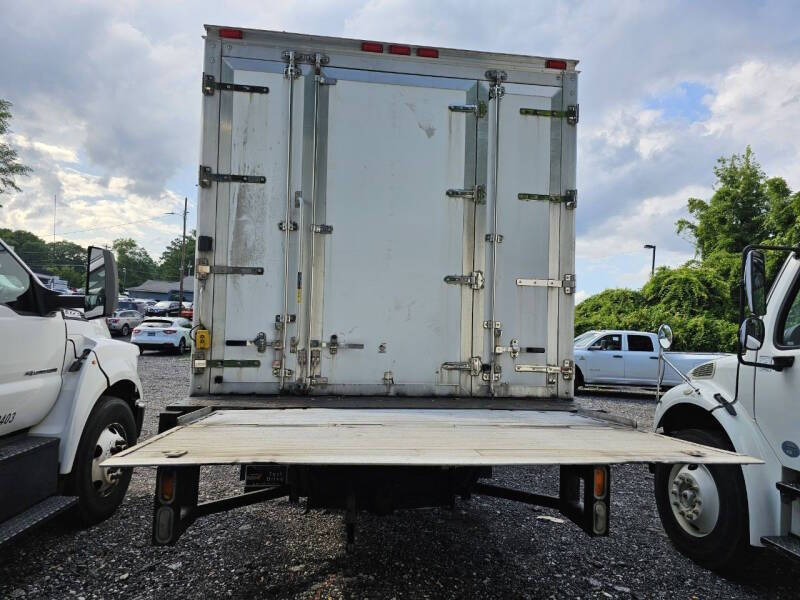 2014 Freightliner M2 106