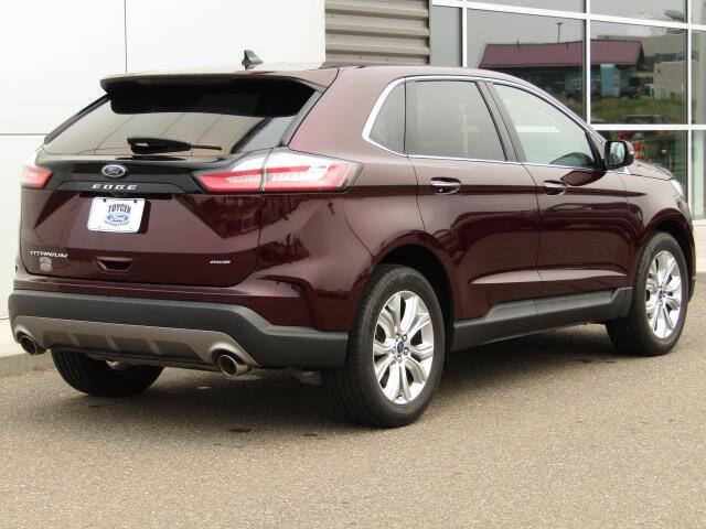 2022 Ford Edge Titanium