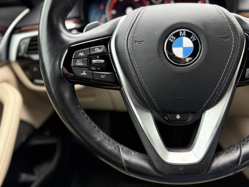 2018 BMW 5 Series 540i