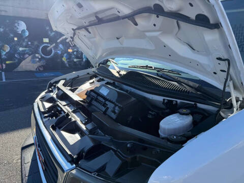 2022 GMC Savana 2500