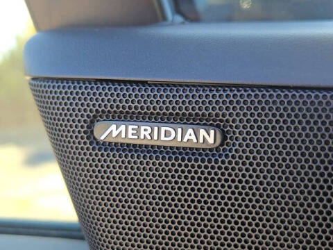 2025 Land Rover Range Rover P400 SE