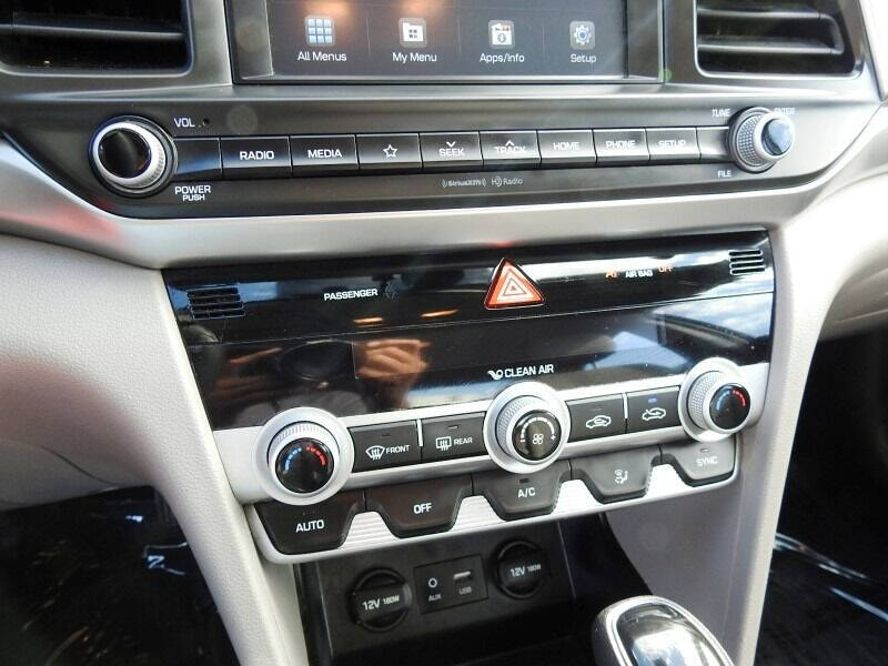 2020 Hyundai Elantra  - $14,900