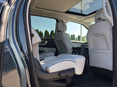 2026 Ford Expedition MAX Platinum