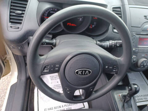 2011 Kia Soul +