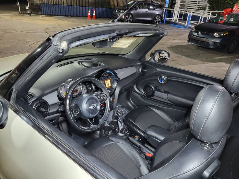 2017 MINI Convertible Cooper
