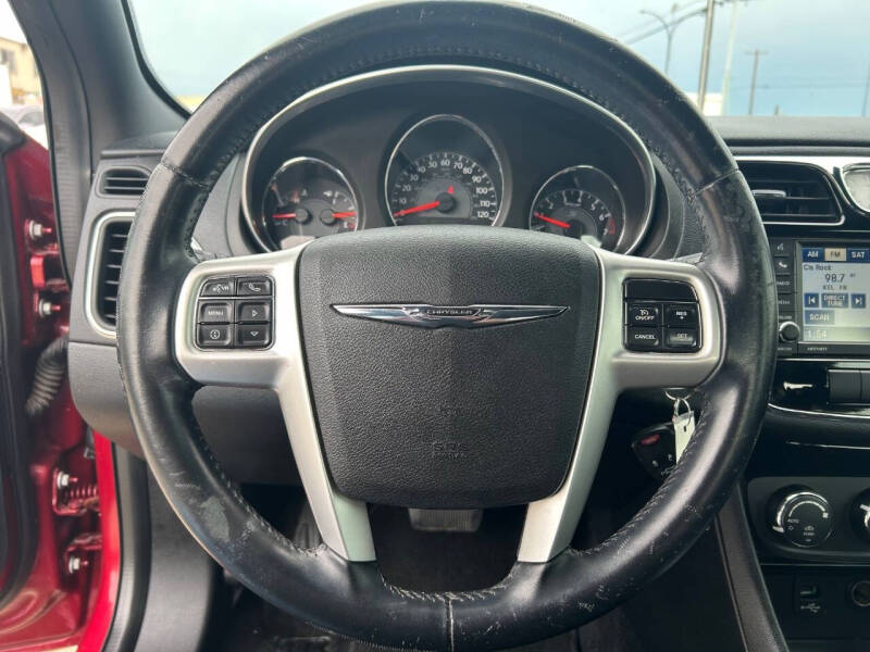 2012 Chrysler 200 Touring