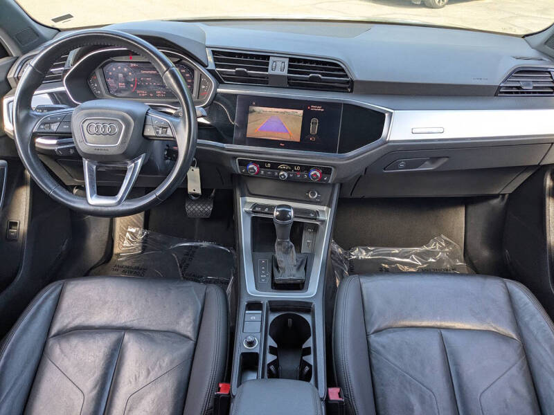 2020 Audi Q3 quattro Premium 45 TFSI