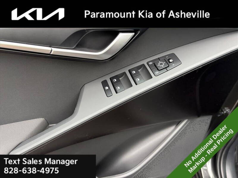 2026 Kia Niro LX