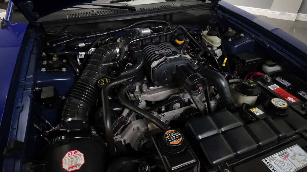 2004 Ford Mustang 64
