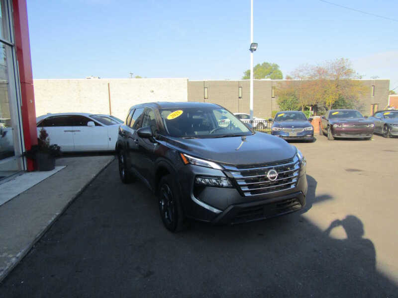 2025 Nissan Rogue SV