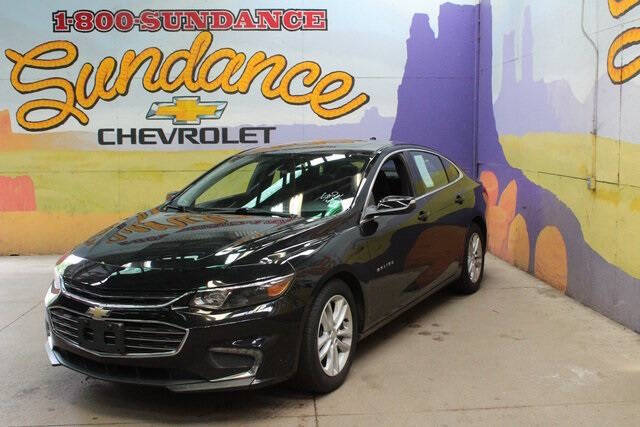 Used 2018 Chevrolet Malibu 1LT with VIN 1G1ZD5ST4JF126658 for sale in Grand Ledge, MI