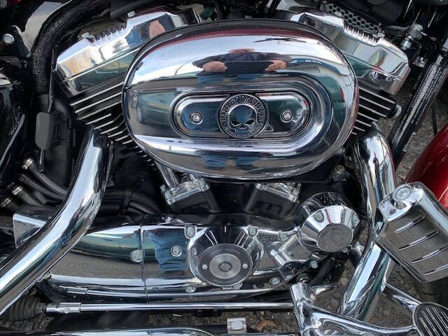 2017 Harley-Davidson SPORTSTER XL 1200C CUSTOM