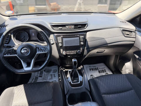 2017 Nissan Rogue SV