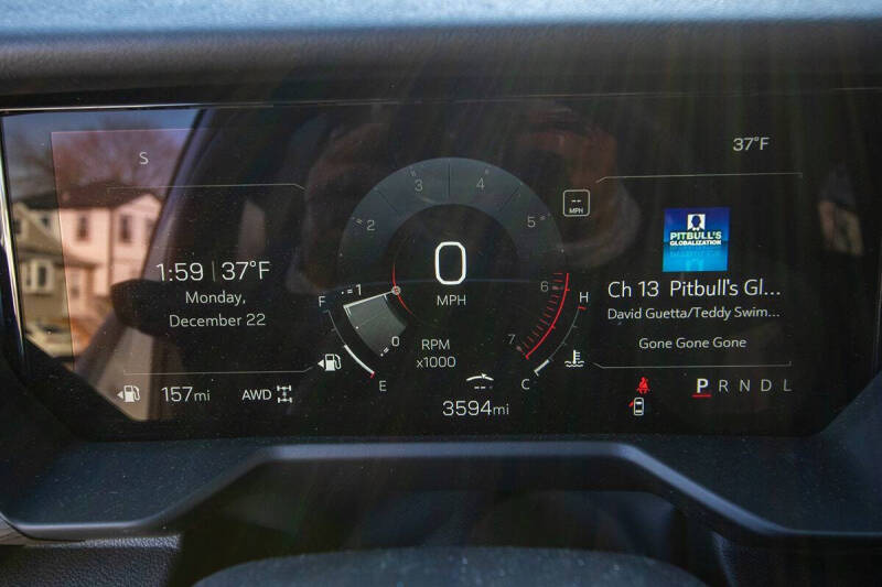 2025 GMC Acadia Denali