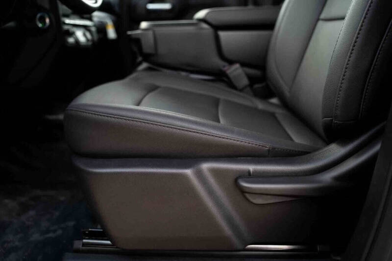 2025 GMC Sierra 2500HD Pro