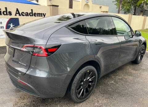 2023 Tesla Model Y Long Range