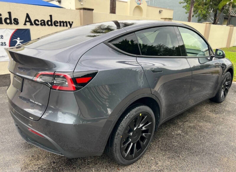 2023 Tesla Model Y Long Range