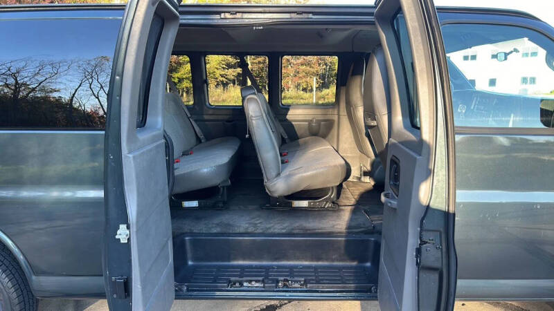 2017 Chevrolet Express LT 3500