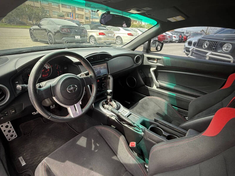 2016 Scion FR-S