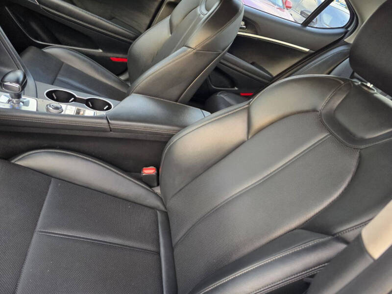 2020 Genesis G70 2.0T