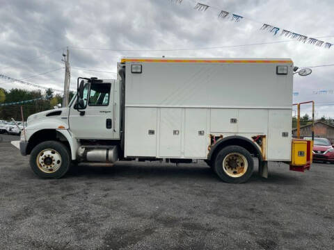 2014 International DuraStar 4300 for sale at Upstate Auto Sales Inc. in Pittstown NY