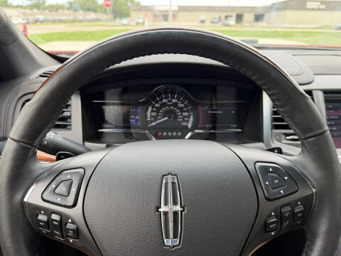 2014 Lincoln MKS