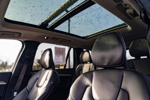 2022 Volvo XC90 T6 Inscription 7-Passenger