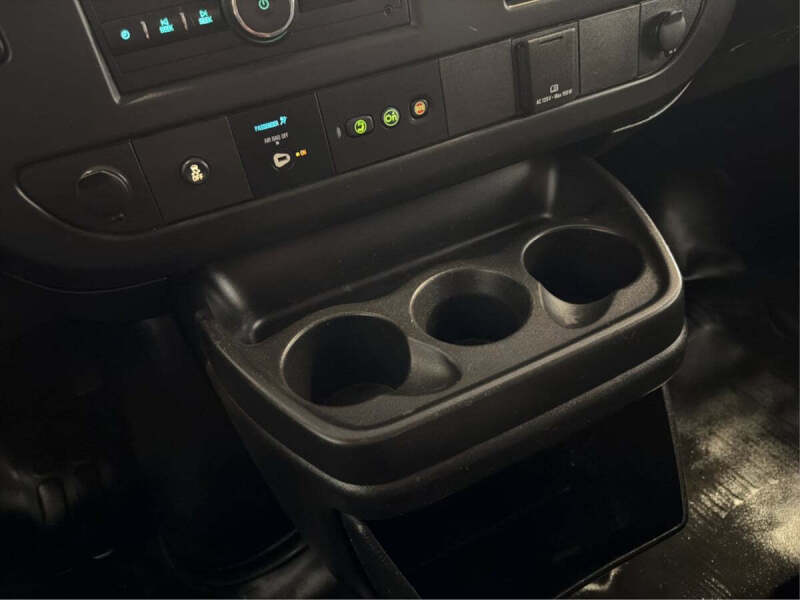 2018 GMC Savana 2500