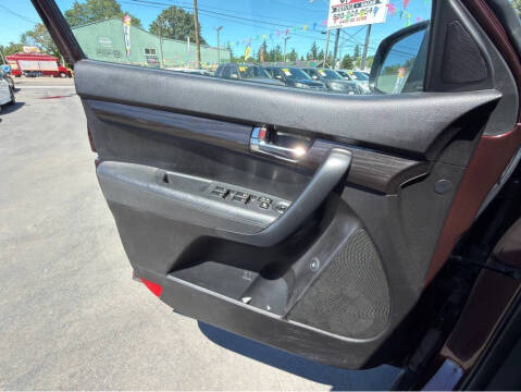 2013 Kia Sorento LX