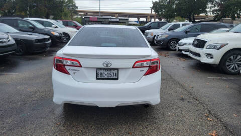 2013 Toyota Camry SE