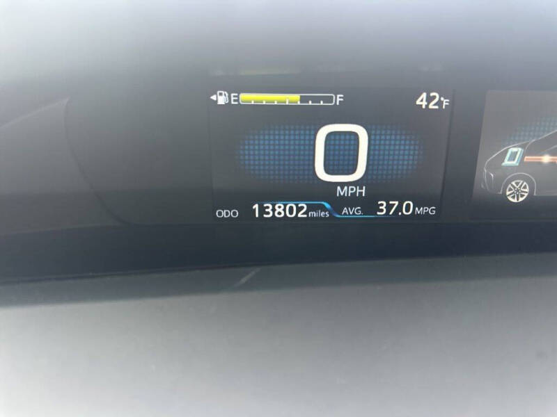 2022 Toyota Prius XLE