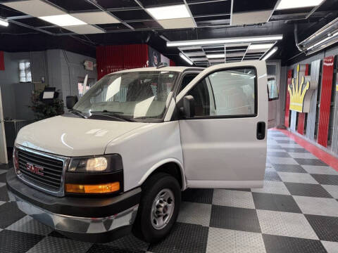 2024 GMC Savana 2500