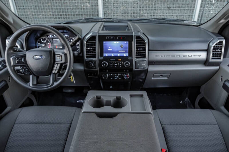 2022 Ford F-350 Super Duty XLT