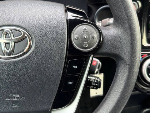 2018 Toyota Prius c Two