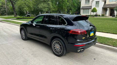 2016 Porsche Cayenne S