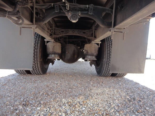 2021 Freightliner M2 106