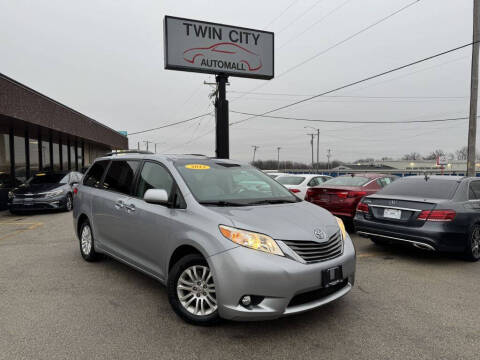 2012 Toyota Sienna