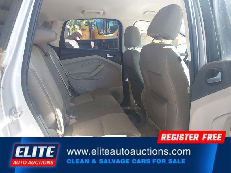 2015 Ford Escape SE