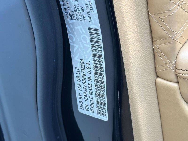 2023 Jeep Grand Cherokee L Summit