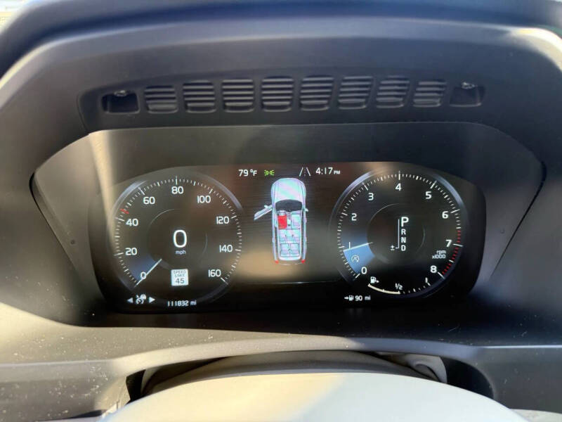 2017 Volvo XC90 T6 Momentum