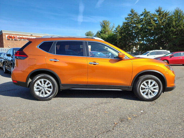 2020 Nissan Rogue SV